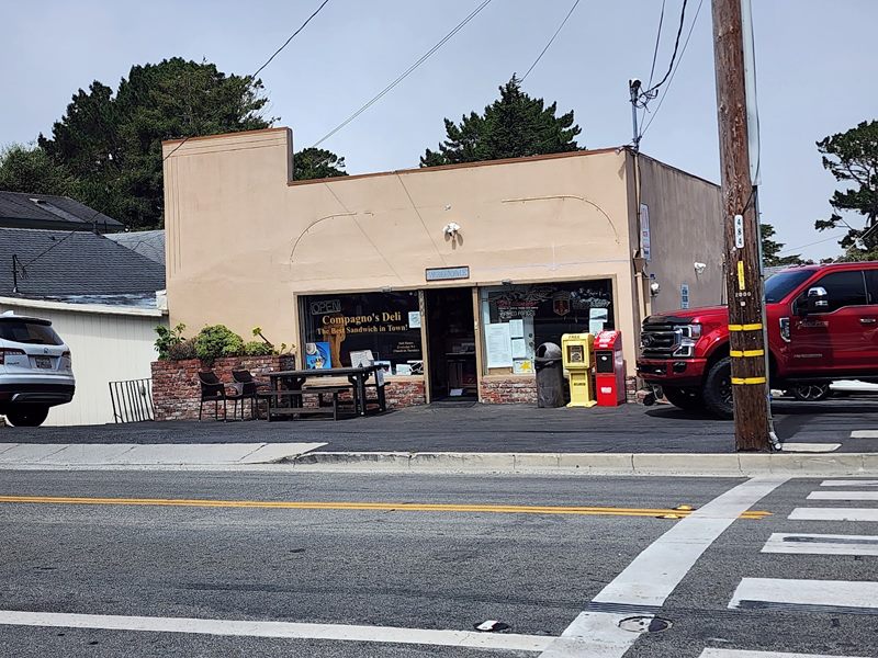 Compagno's Market & Deli exterior